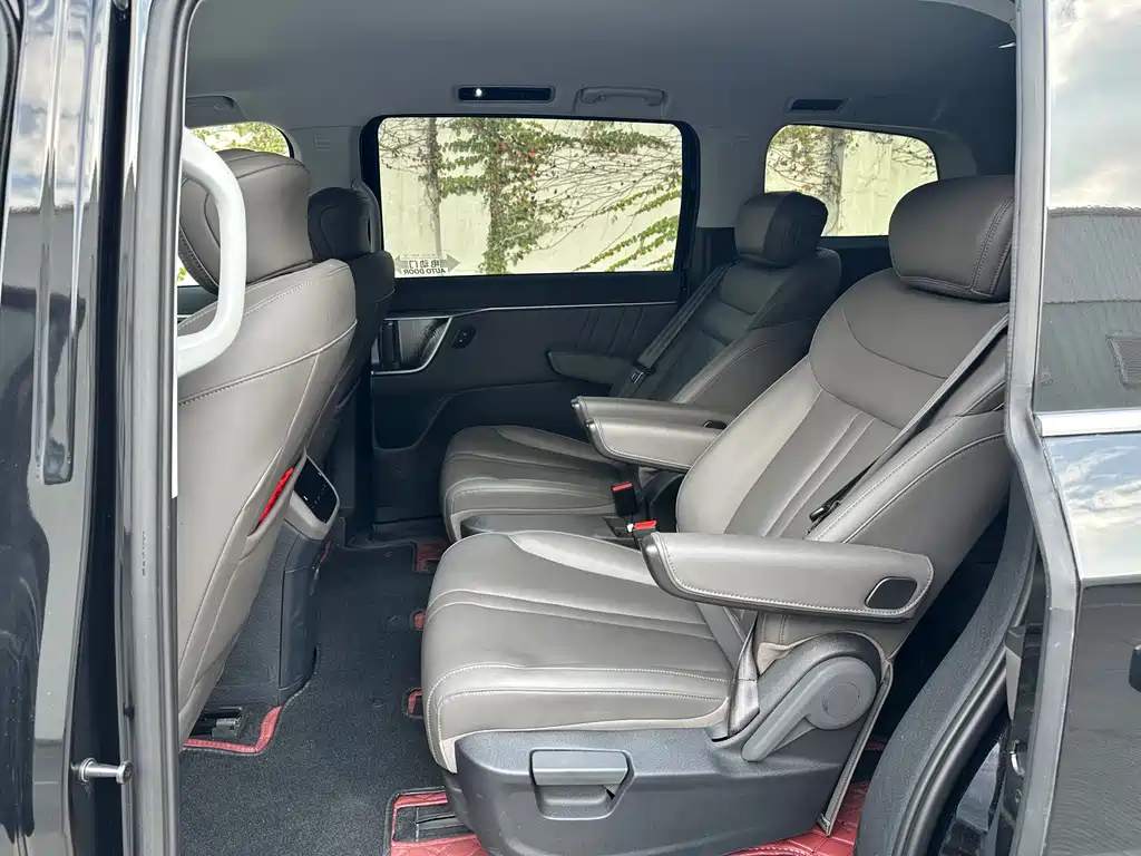 SAIC MAXUS EVERYONE 7