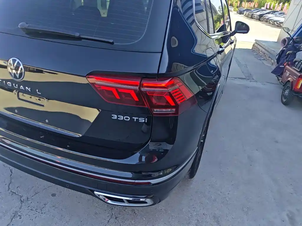 Volkswagen Tiguan L — миниатюра 8