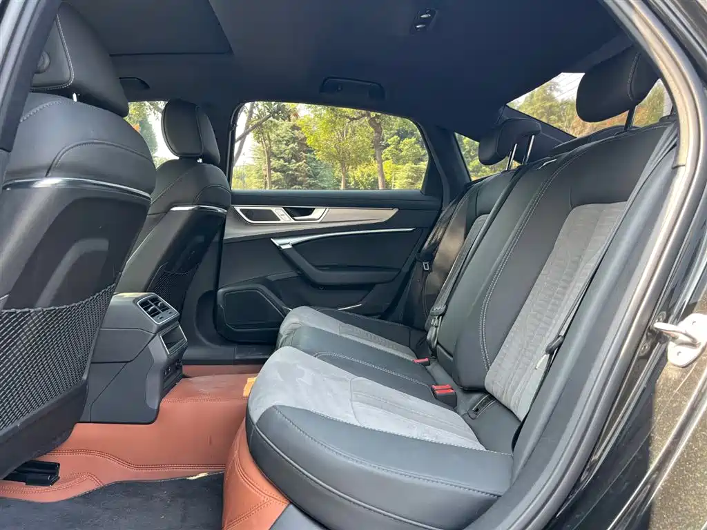 Audi A6L — миниатюра 13