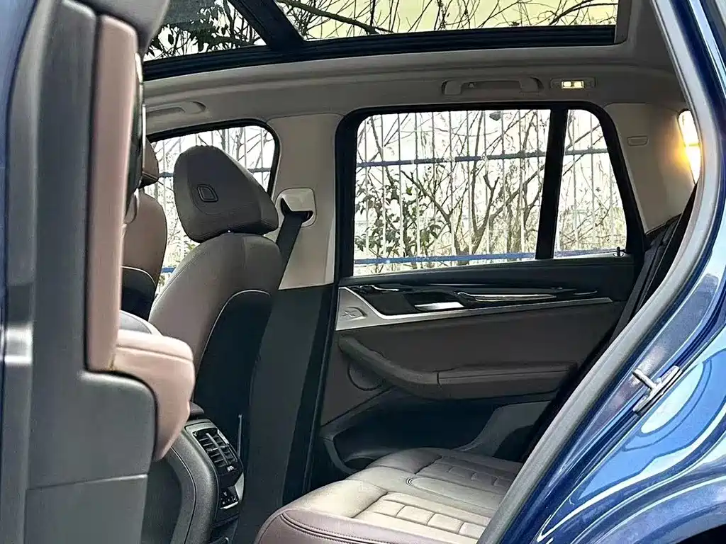 BMW X3 — миниатюра 13