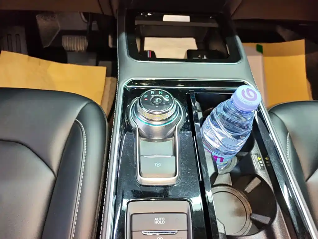 Ford Edge — миниатюра 14
