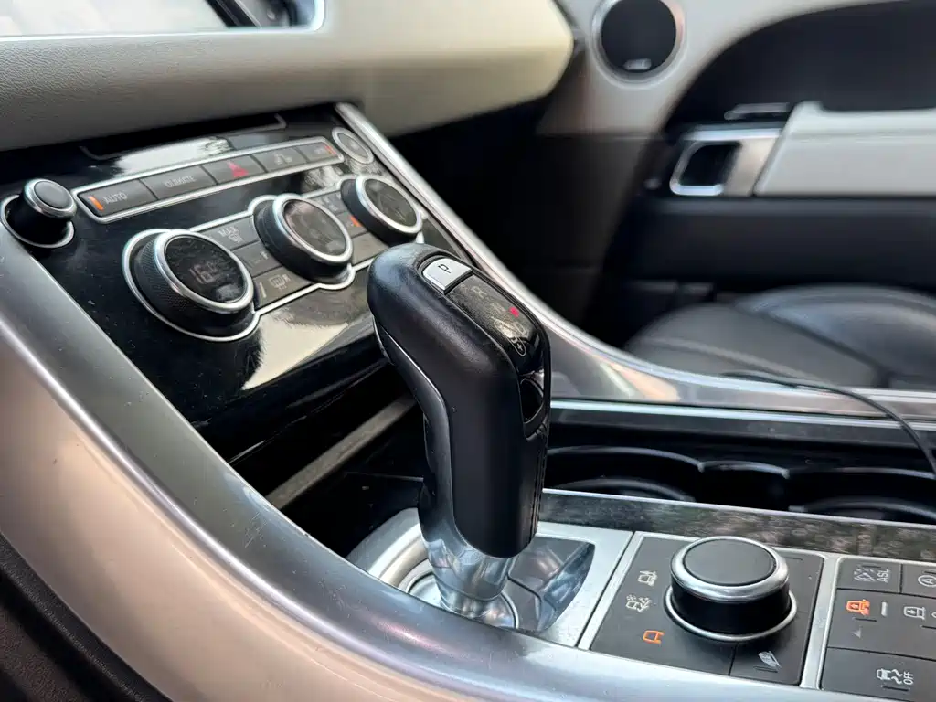 Land Rover Sport — миниатюра 20