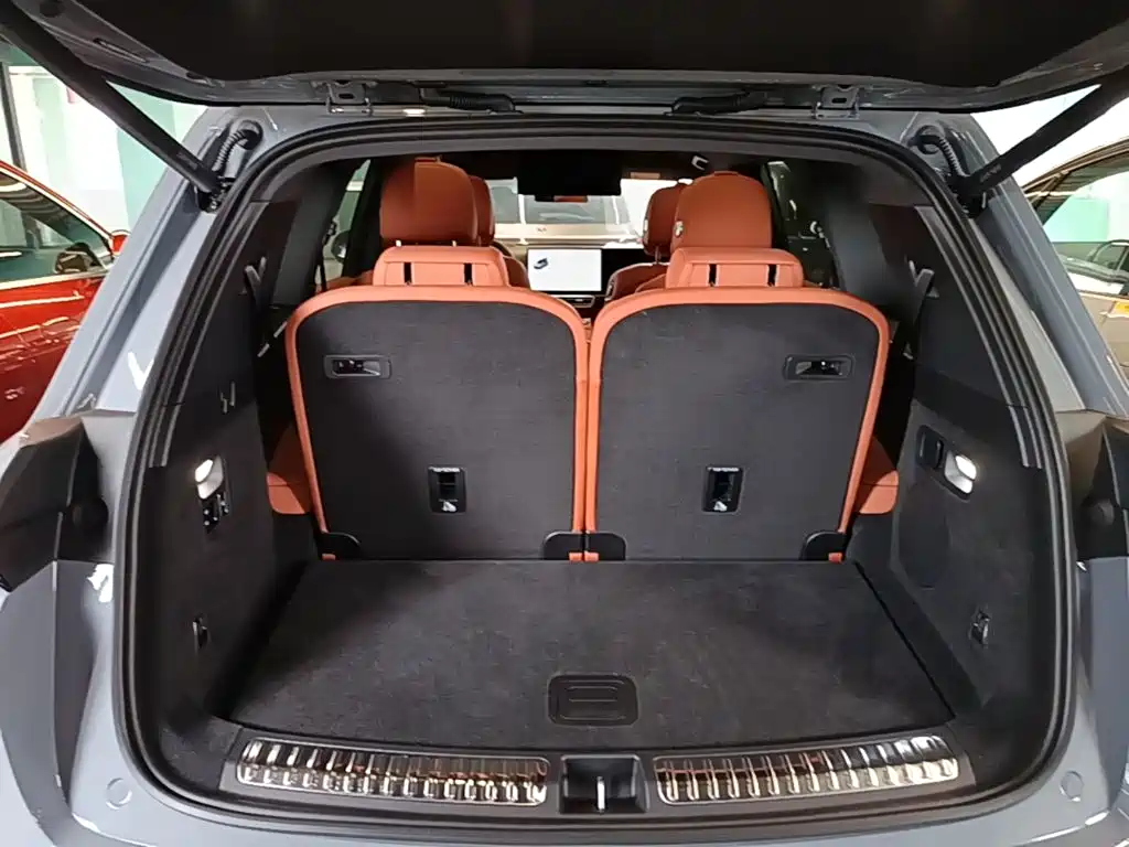 Li Auto Li L8 — миниатюра 19