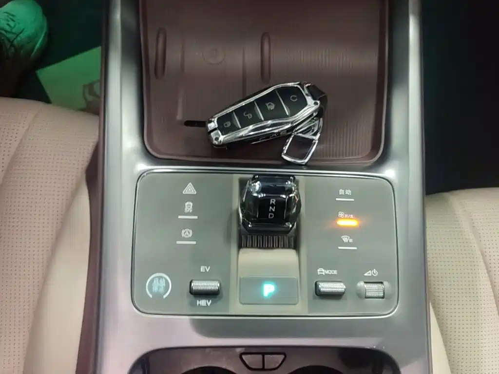 BYD Seal — миниатюра 14