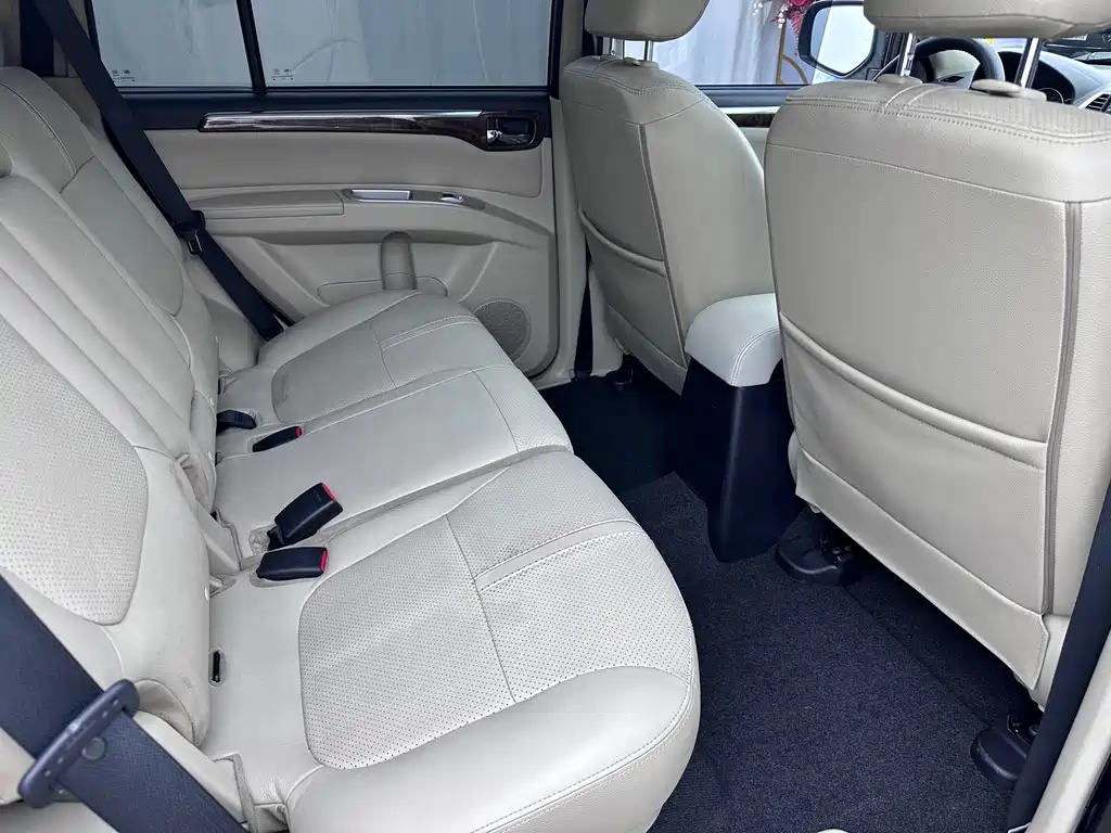 Mitsubishi Pajero Sport — миниатюра 12