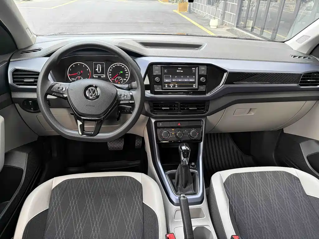 Volkswagen T-Cross — миниатюра 11