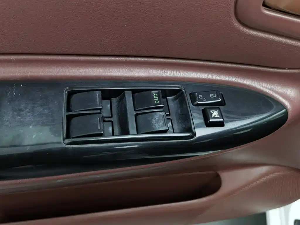 BYD F3 — миниатюра 9