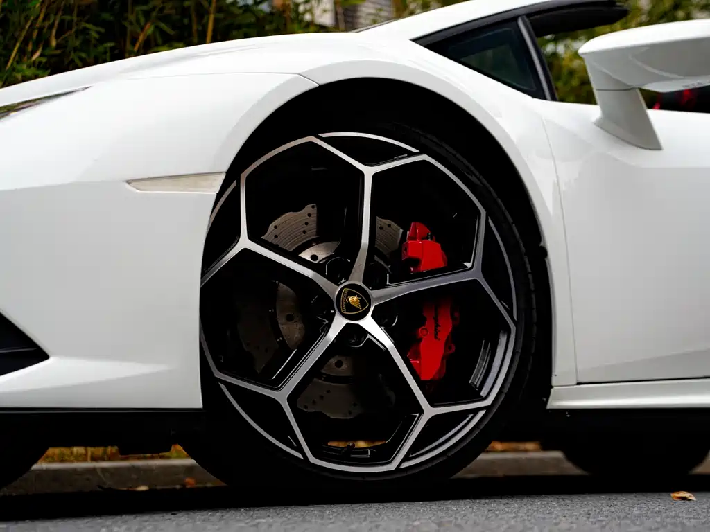 LAMBORGHINI HURACÁN