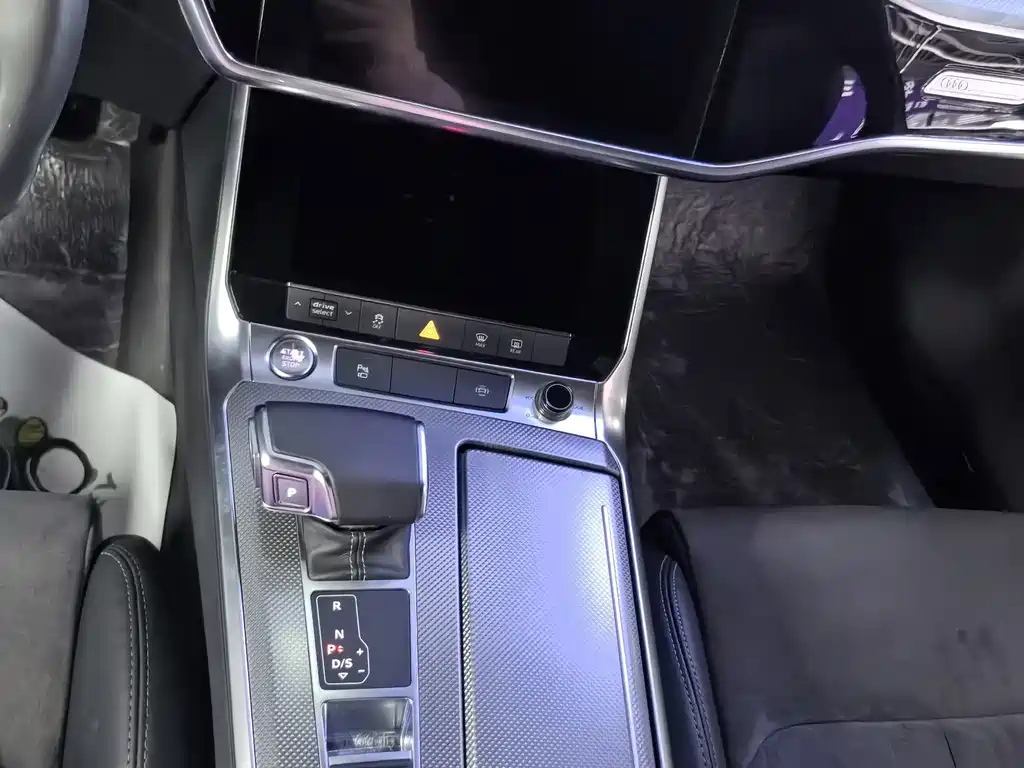 Audi A6L — миниатюра 8