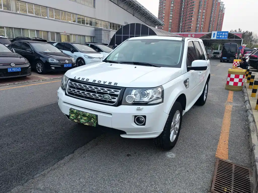 Land Rover Freelander 2