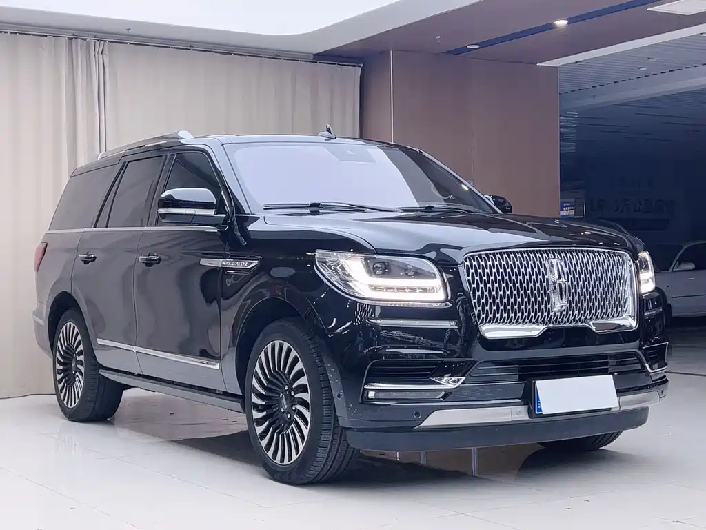 Lincoln Navigator — миниатюра 3