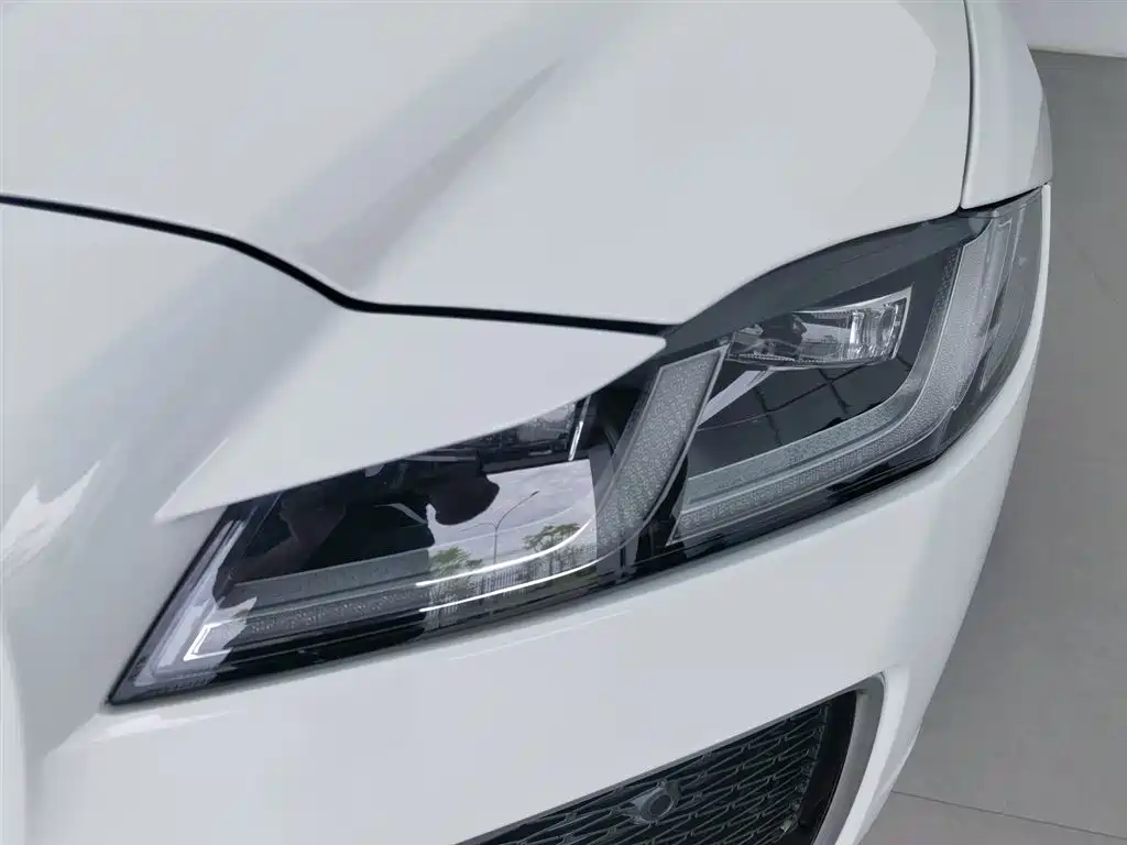 Jaguar XFL 2021 XFL 2.0T P200 Elite Luxury