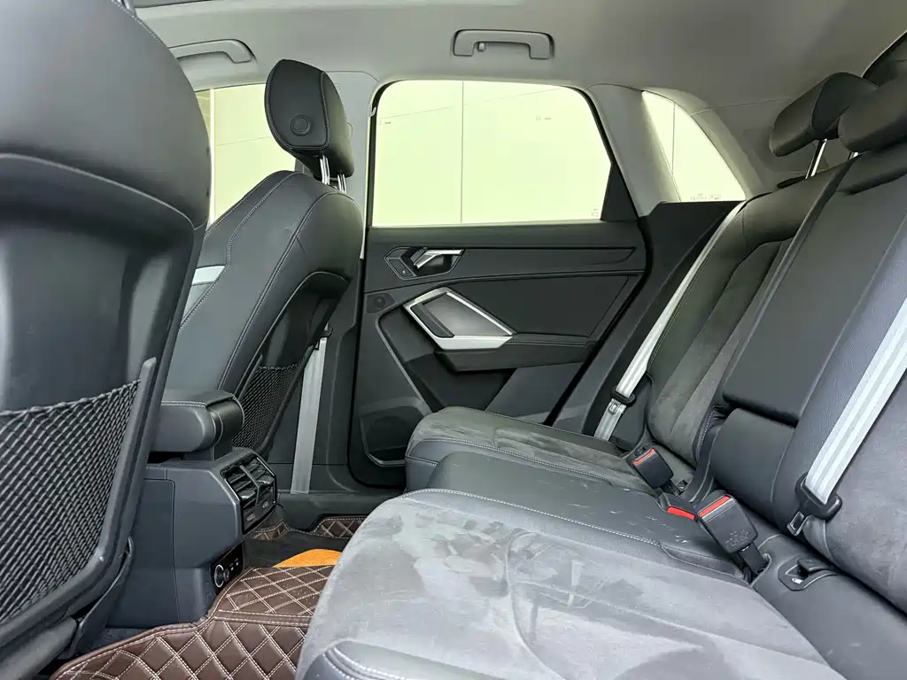 Audi Q3 — миниатюра 10