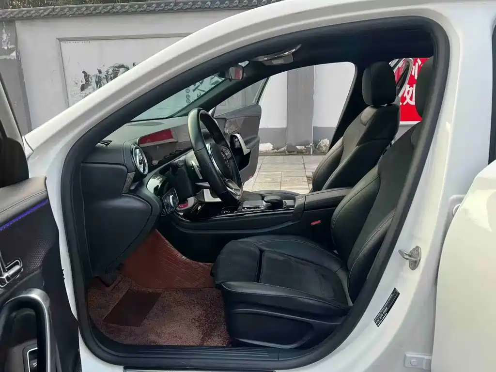 MERCEDES-BENZ A CLASS