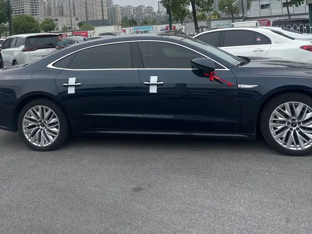 Audi A7L — миниатюра 2