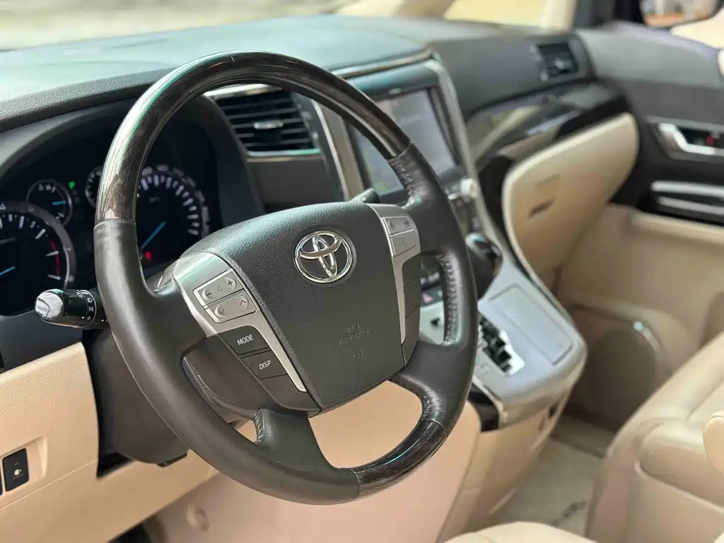 Toyota Alphard 2012 3.5L Luxury