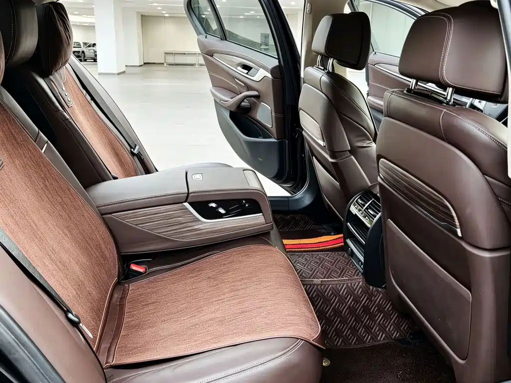 BMW 5 Series New Energy — миниатюра 13