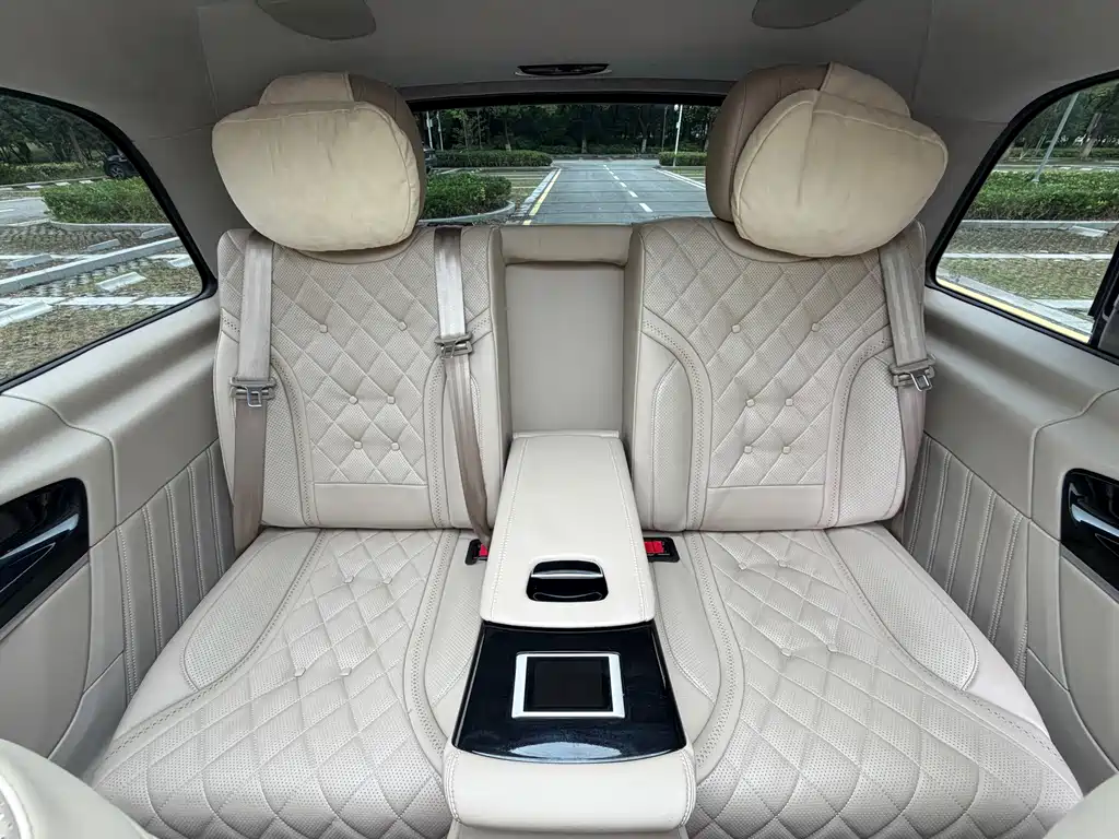 Mercedes-Benz V-Class — миниатюра 6
