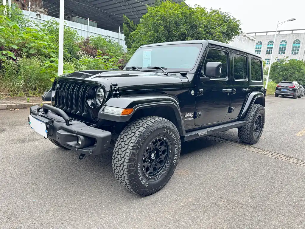Купить Jeep Wrangler