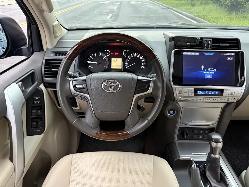 Toyota Prado (Import) — миниатюра 12