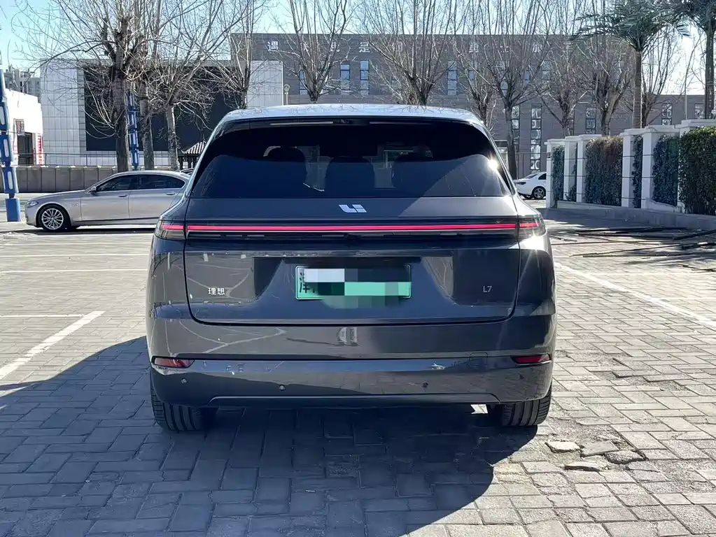 Li Auto IDEAL L7