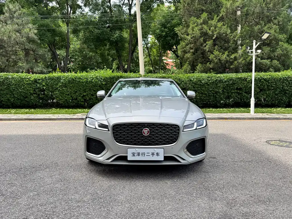 Jaguar XFL 2025 2.0T P250 Premium Luxury