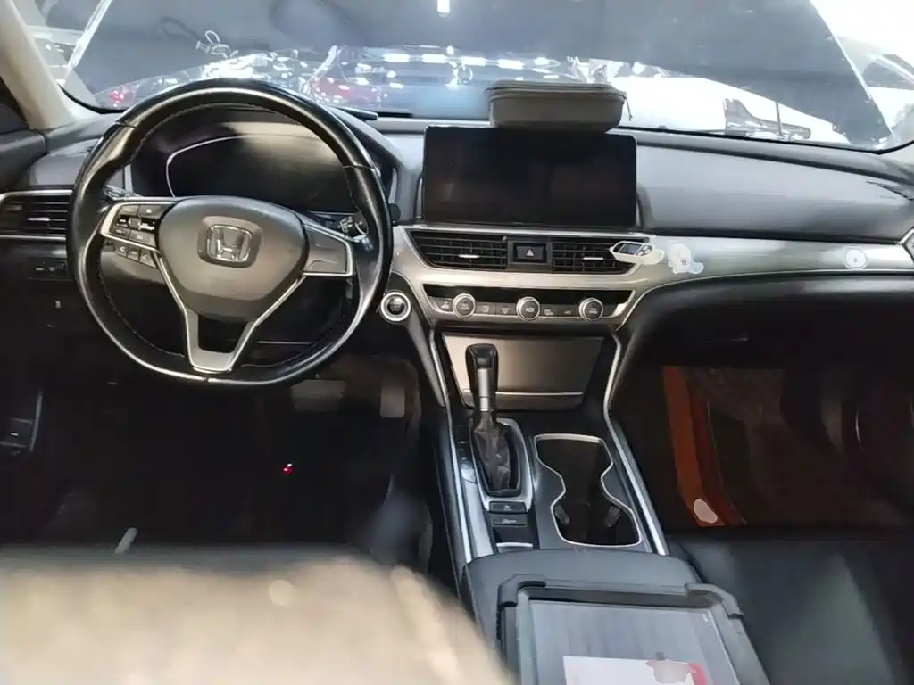 Honda Accord — миниатюра 10