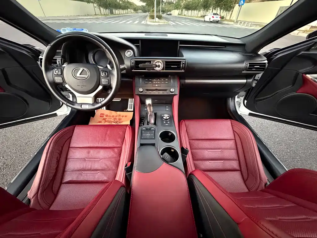 Lexus RC — миниатюра 16