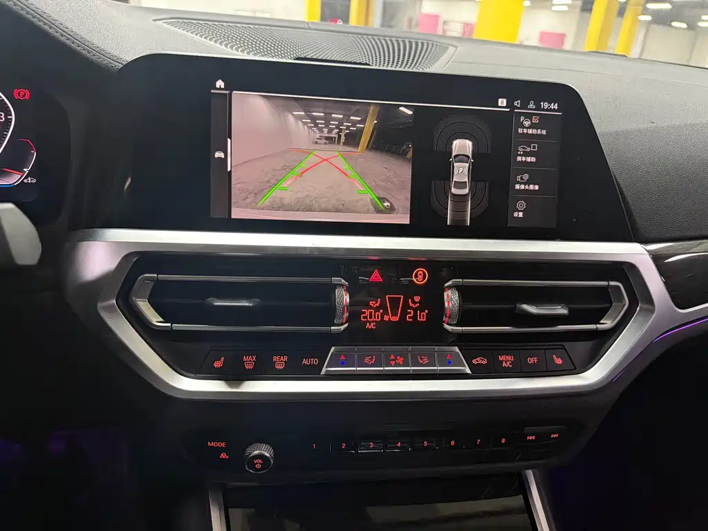 BMW 3 Series — миниатюра 14