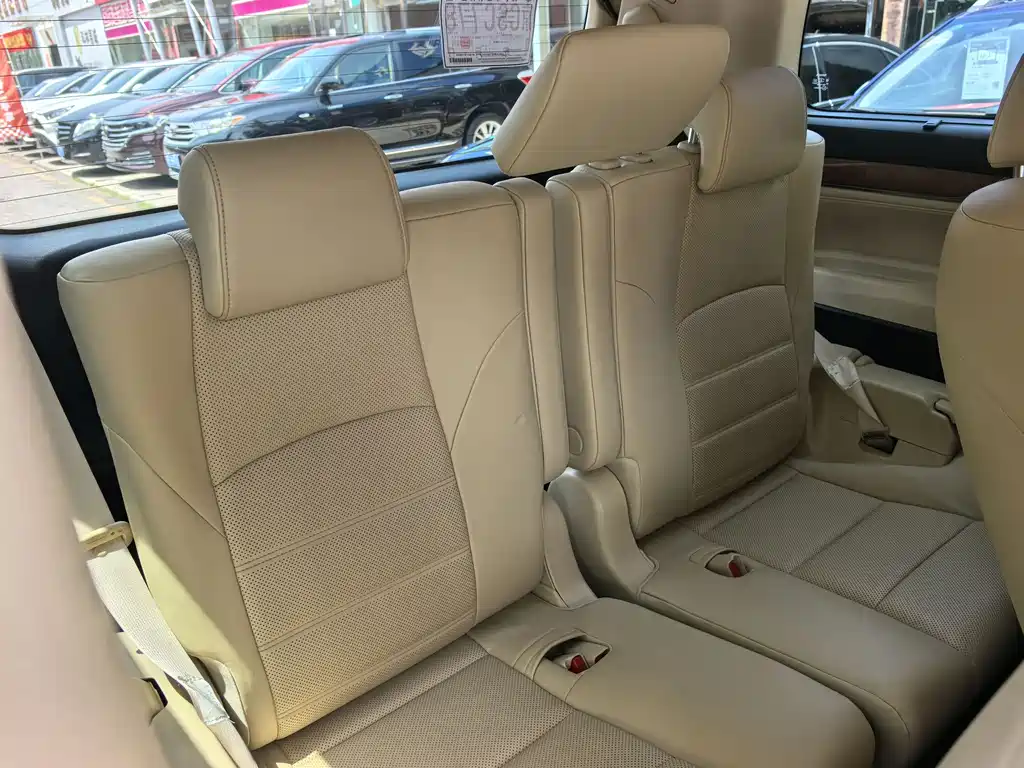 Toyota Alphard 2018 3.5L Luxury