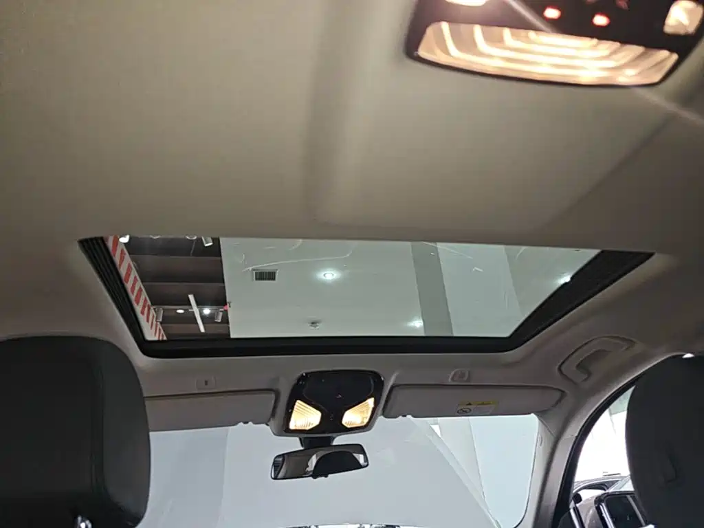 BMW 5 Series — миниатюра 18