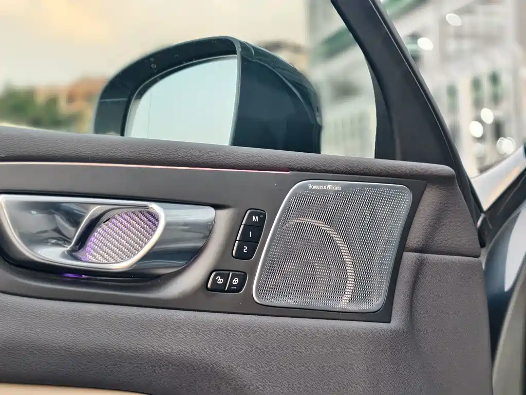 Volvo XC60 — миниатюра 10