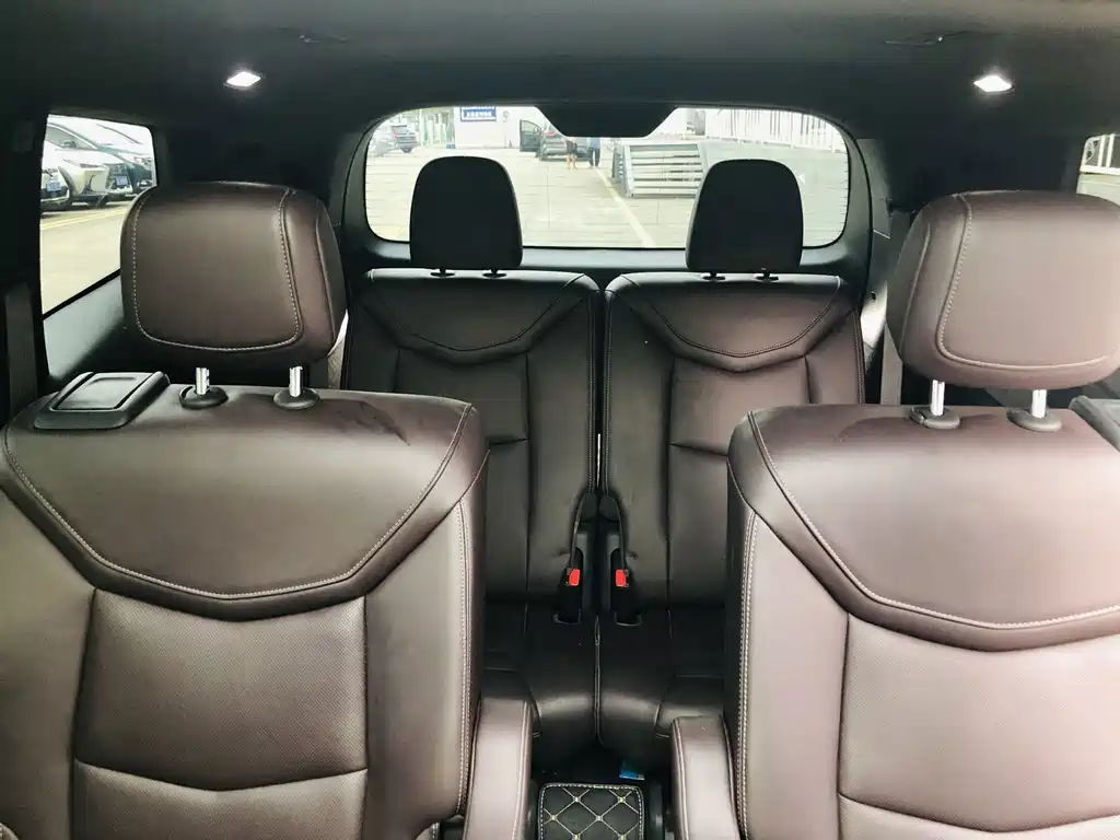 Cadillac XT6 — миниатюра 21