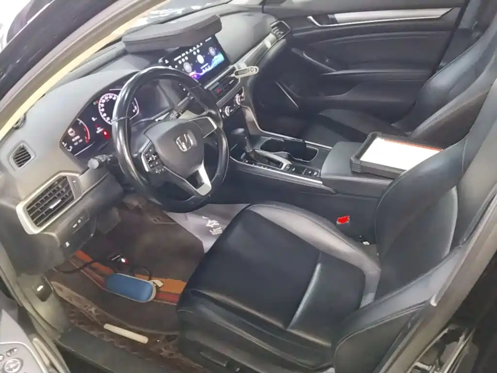 Honda Accord — миниатюра 15
