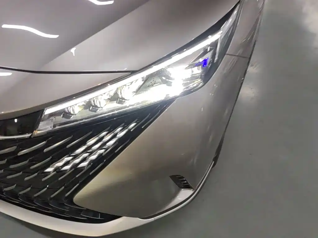Roewe RX5 — миниатюра 24
