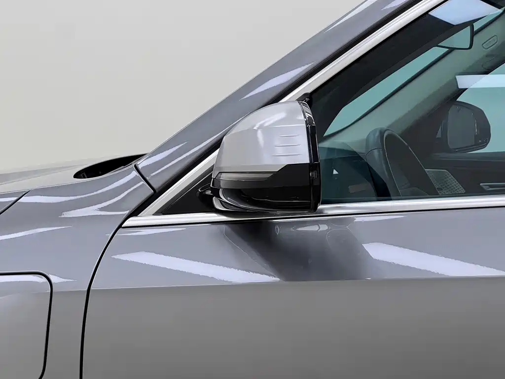 BMW iX1 — миниатюра 10