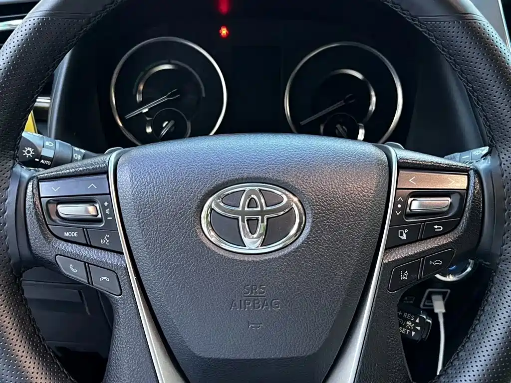 Toyota Vellfire — миниатюра 5