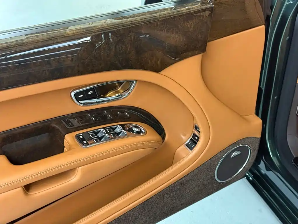 Bentley Mulsanne — миниатюра 12