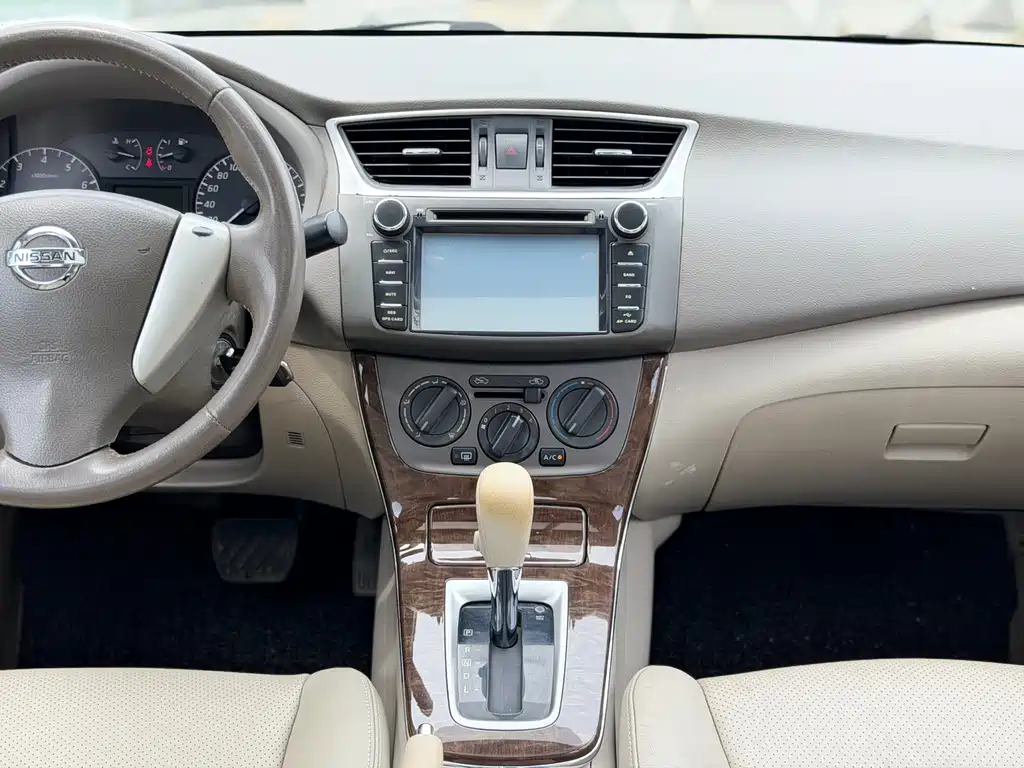 Nissan Sylphy 1.6XL CVT Luxury Edition, фото 11