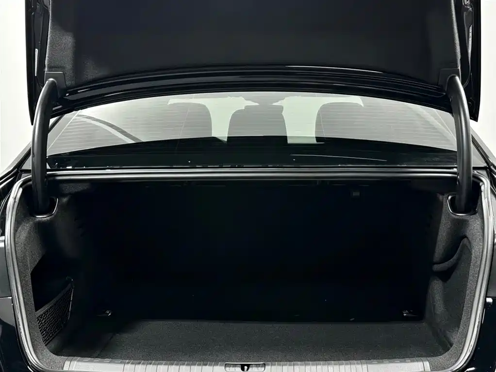 Audi A6L — миниатюра 15