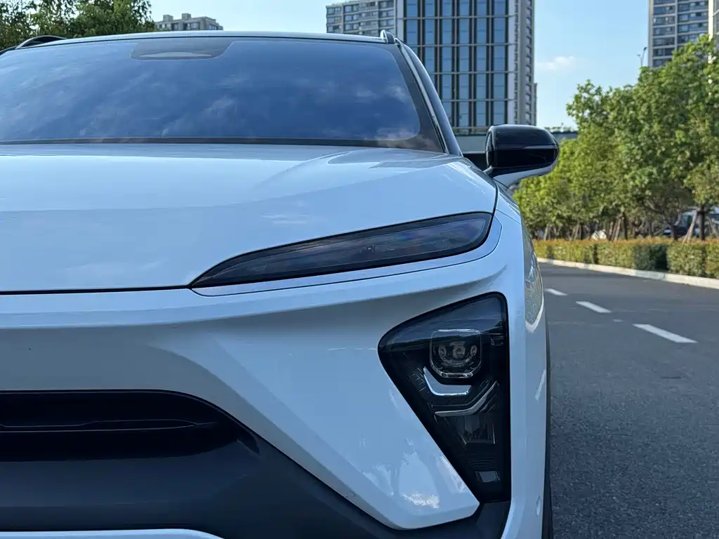 NIO ES6 — миниатюра 22
