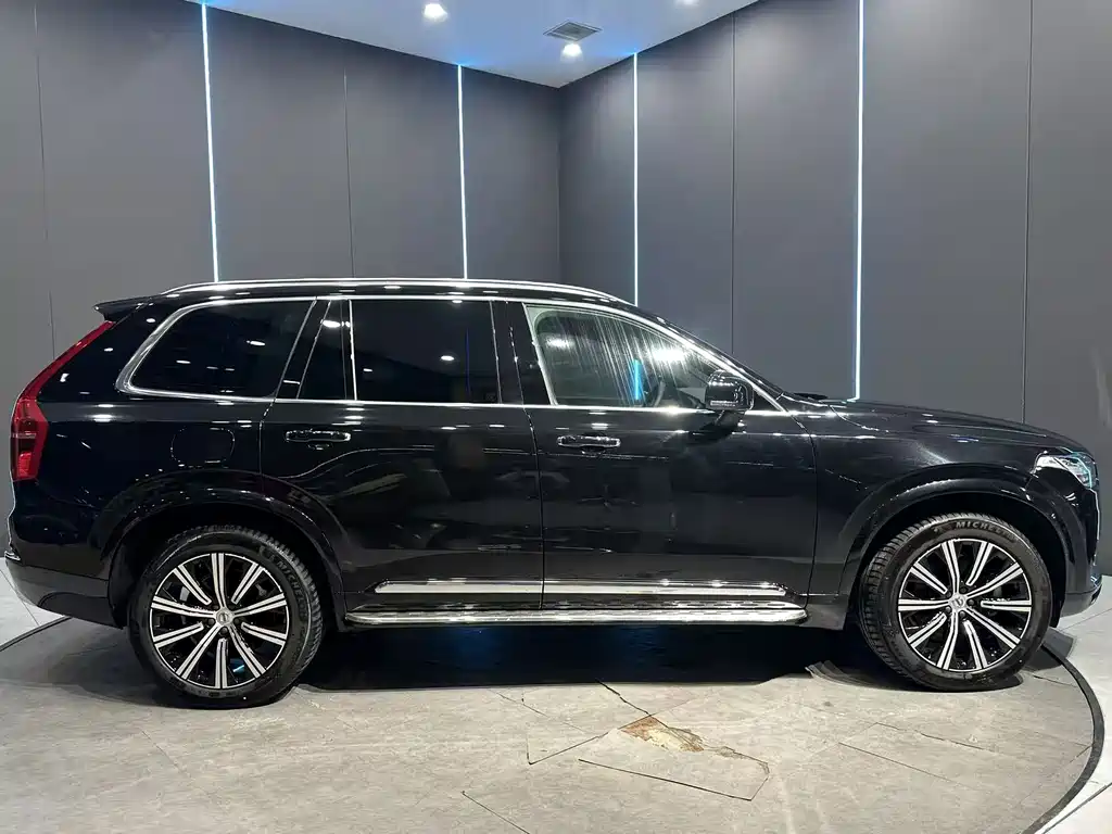 Volvo XC90 — миниатюра 5