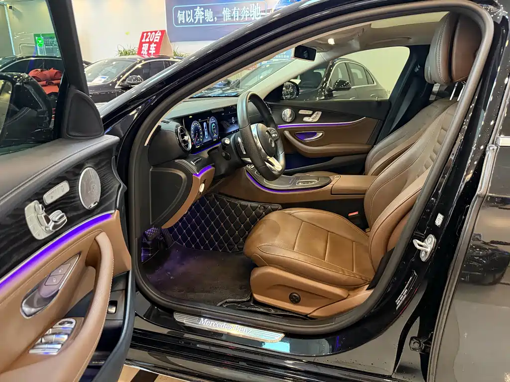 Mercedes-Benz E-Class — миниатюра 12