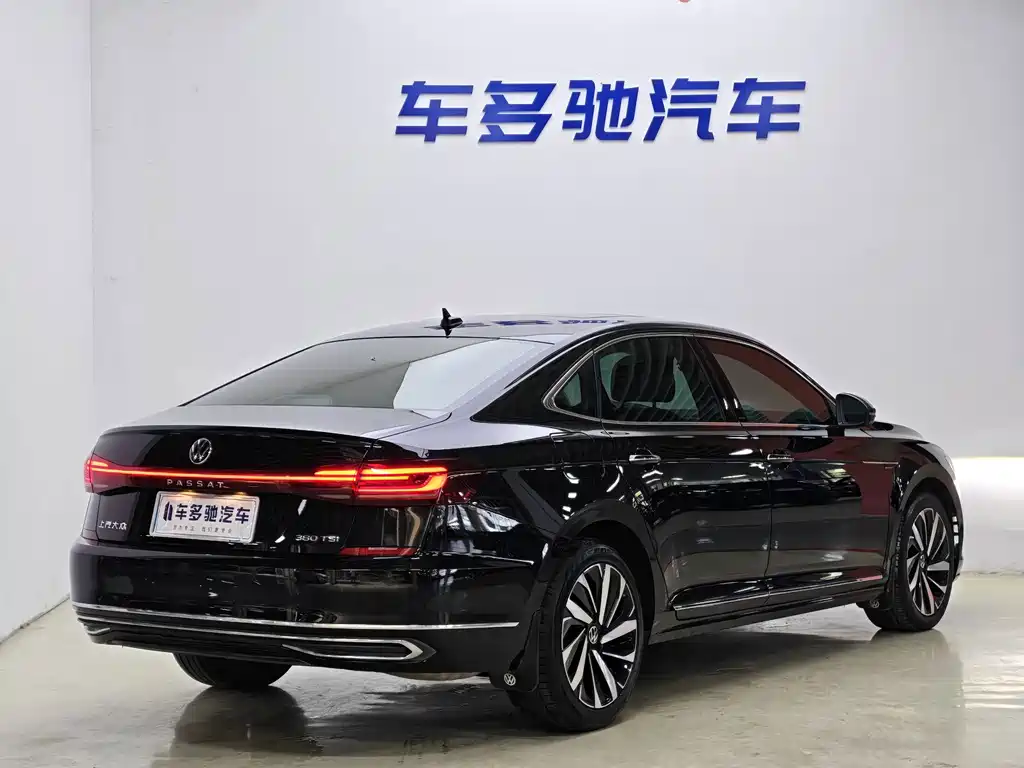 Volkswagen Passat — миниатюра 7
