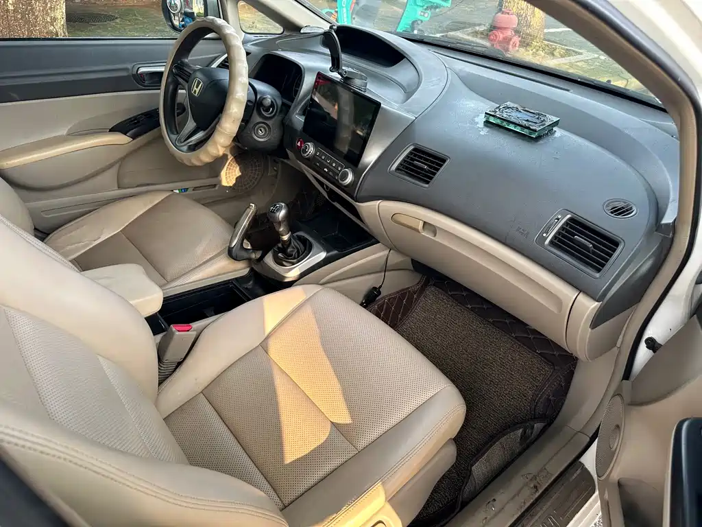 Honda Civic 2009 1.8L MT