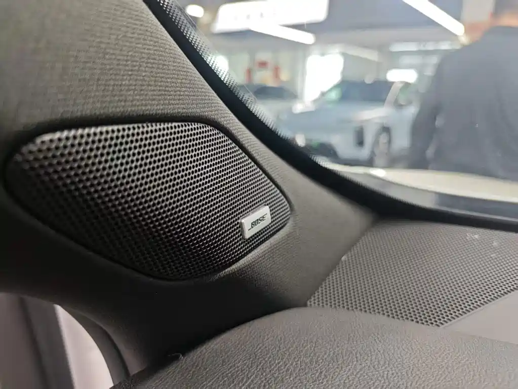 Cadillac XT4 — миниатюра 12