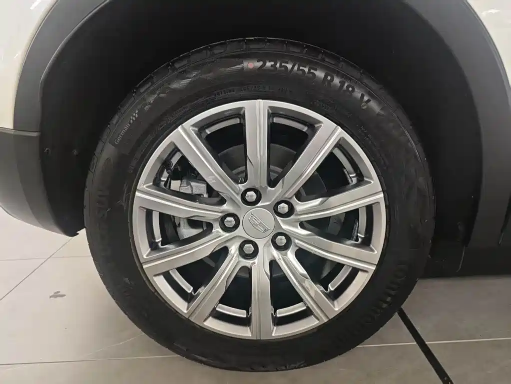Cadillac XT4 — миниатюра 11