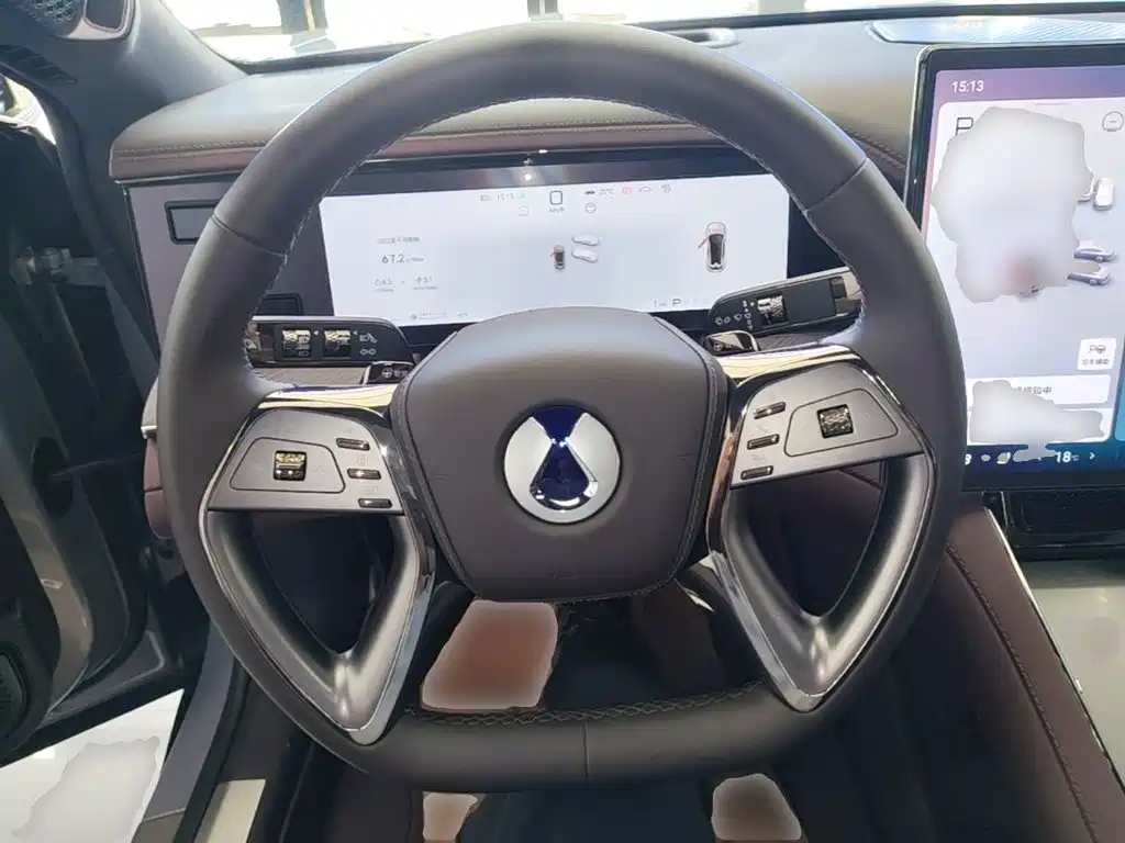 Denza Denza Z9GT — миниатюра 11