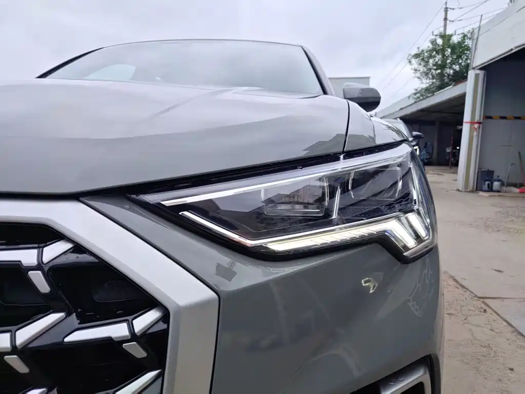 Audi Q3 — миниатюра 10