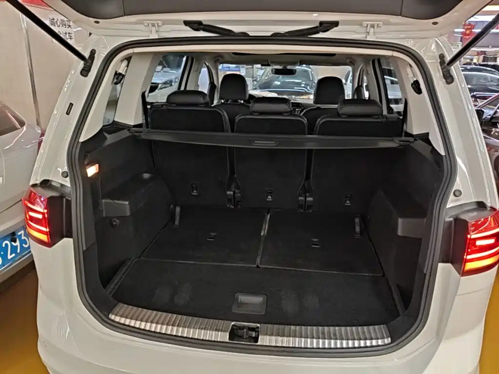 Volkswagen Touran — миниатюра 15